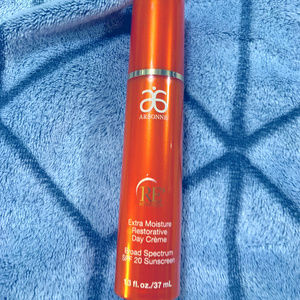 RE9 Advanced Extra Moisture Restorative Cream